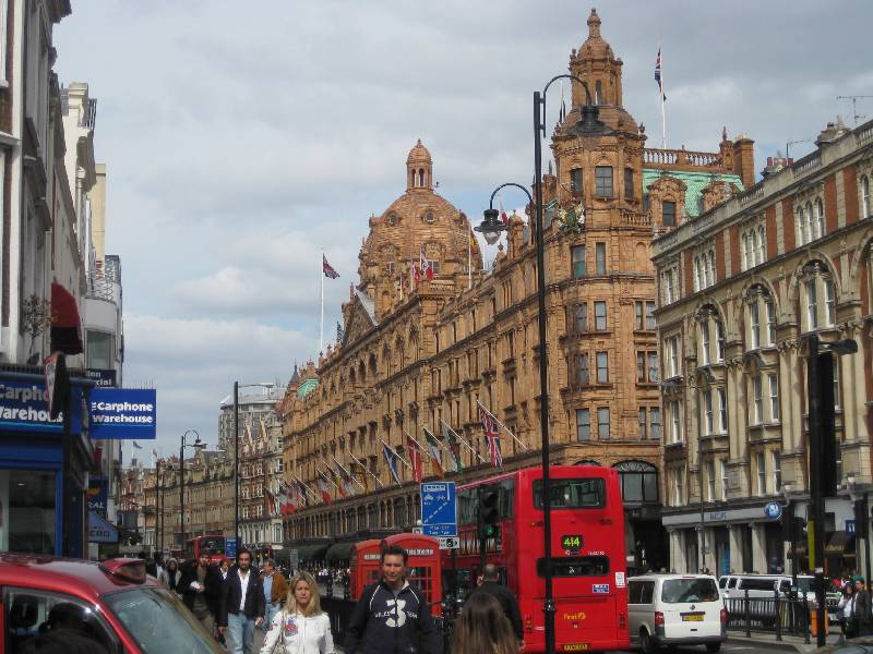 34 Grandi Magazzini Harrods